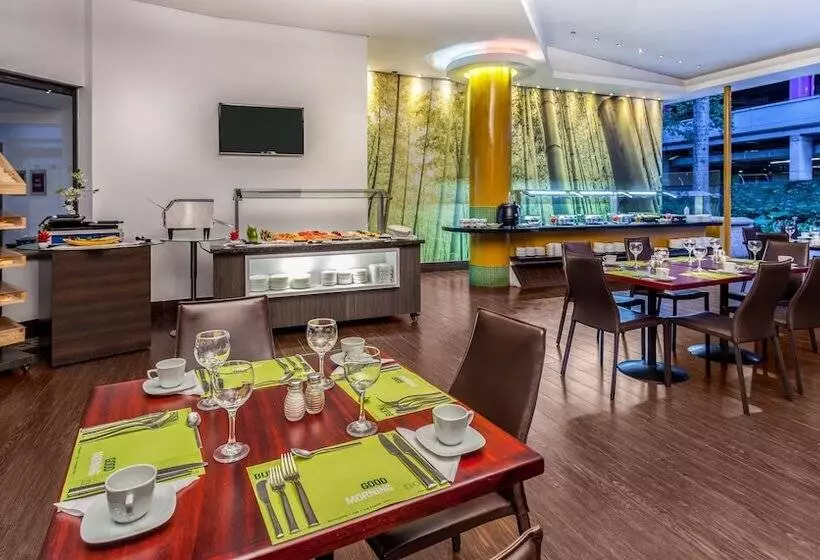 Fotos del hotel Four Points By Sheraton Medellín:  14