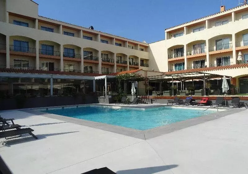 Fotos del hotel The Originals City, Le Mas Des Arcades, Perpignan:  24