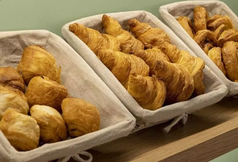 Fotos del hotel Bloum:  25