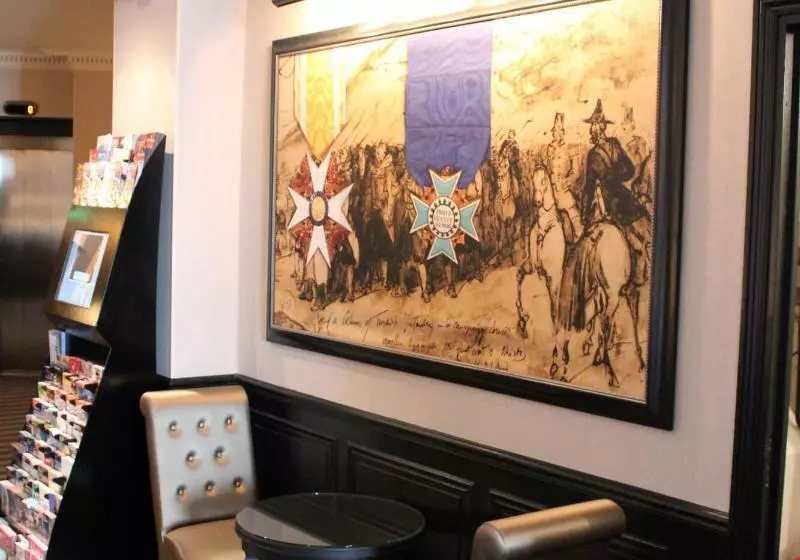 Fotos del hotel Saint Cyr Etoile:  15