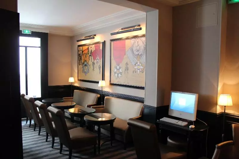 Fotos del hotel Saint Cyr Etoile:  4