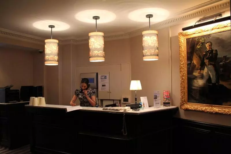 Fotos del hotel Saint Cyr Etoile:  2