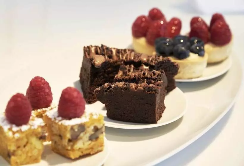 Fotos del hotel The Mandala Suites:  4