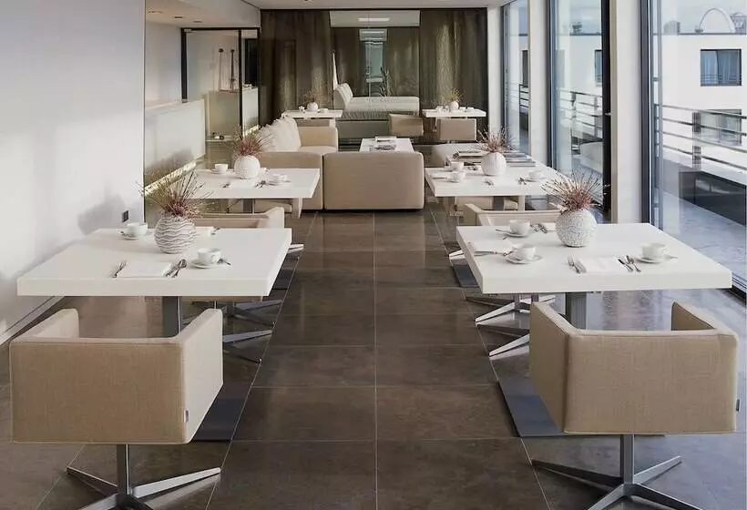 Fotos del hotel The Mandala Suites:  16