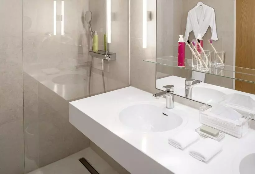 Fotos del hotel The Mandala Suites:  7