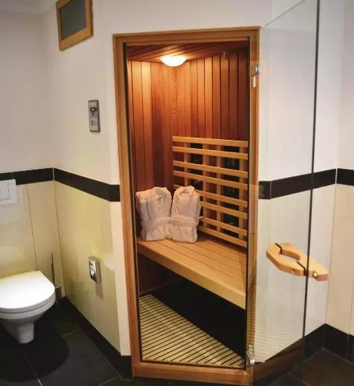 Fotos del hotel Schloss Reinach:  2