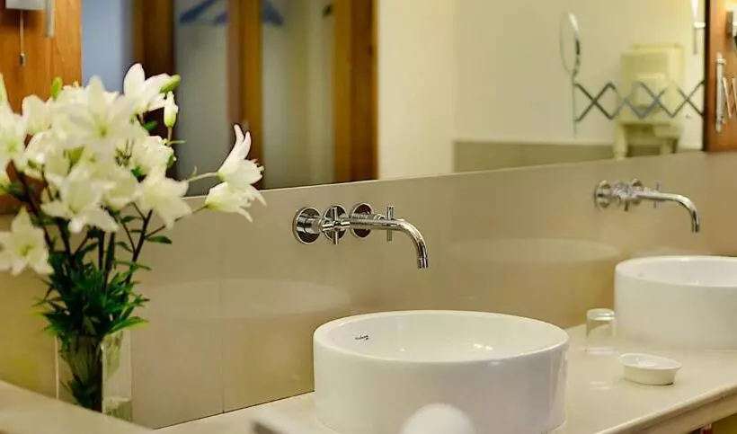 Fotos del hotel The Avenue Regent:  8