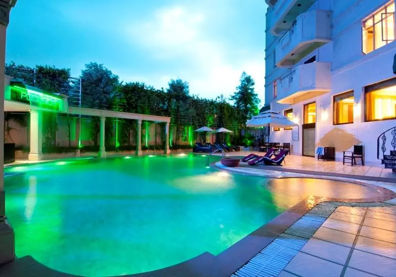 Fotos del hotel Howard Plaza The Fern, Agra:  12