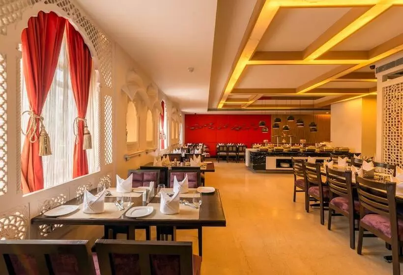 Fotos del hotel Howard Plaza The Fern, Agra:  14