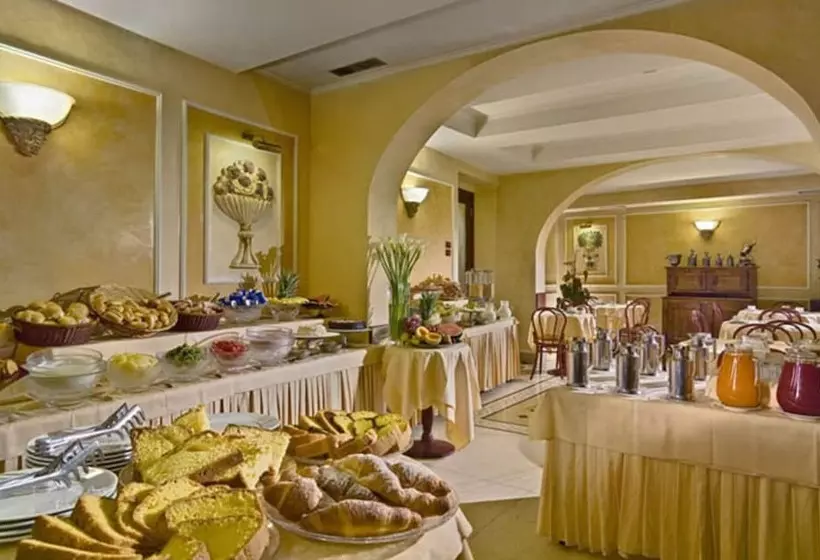 Fotos del hotel Corona D'Italia:  15