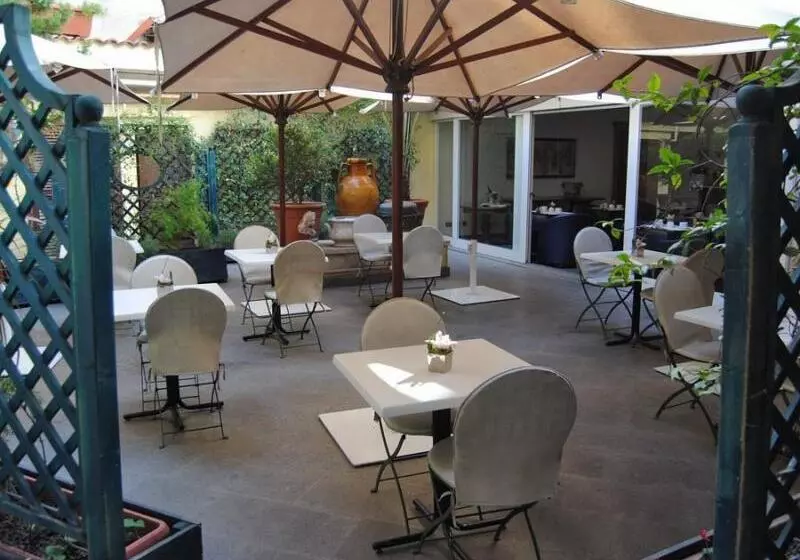 Fotos del hotel Diplomatic:  5