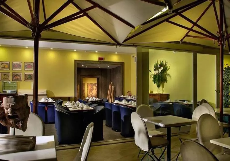 Fotos del hotel Diplomatic:  12