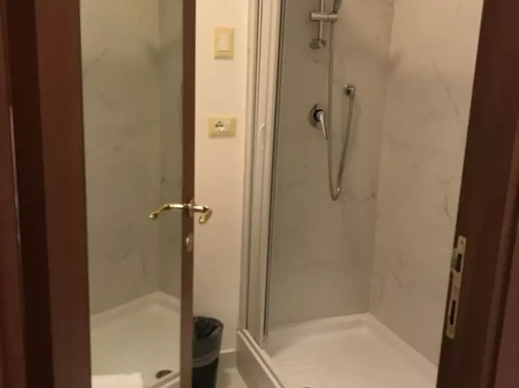 Fotos del hotel Virgilio:  11