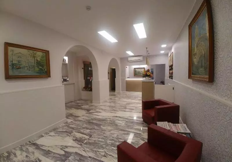 Fotos del hotel Vittoria:  7