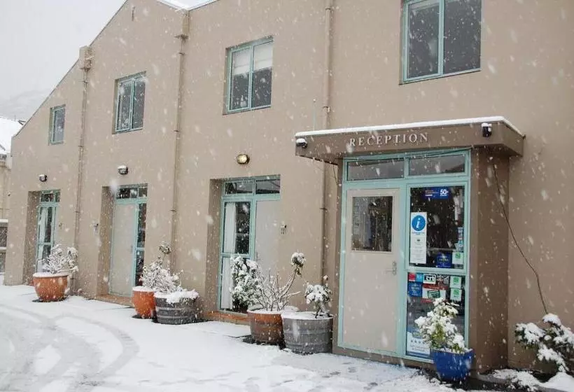 Fotos del hotel Queenstown Gateway Apartments:  13