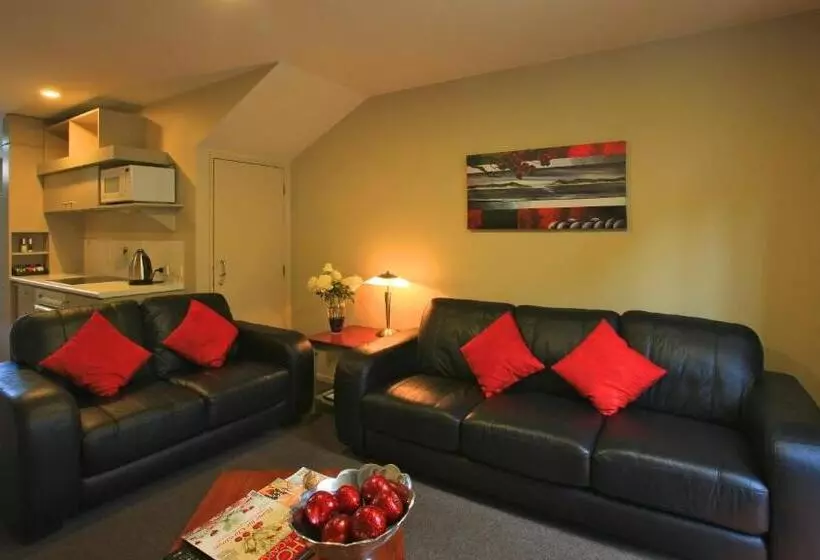 Queenstown Gateway Apartments