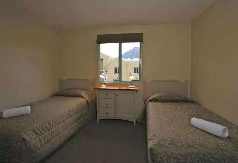 Fotos del hotel Queenstown Gateway Apartments:  9