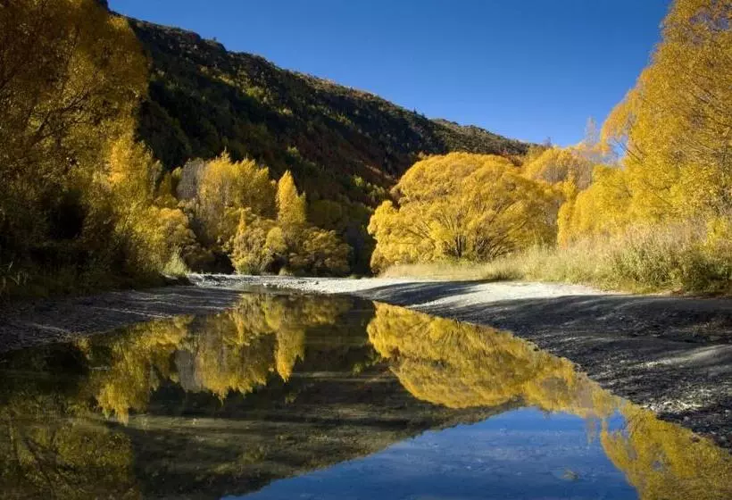 Fotos del hotel Queenstown Gateway Apartments:  4