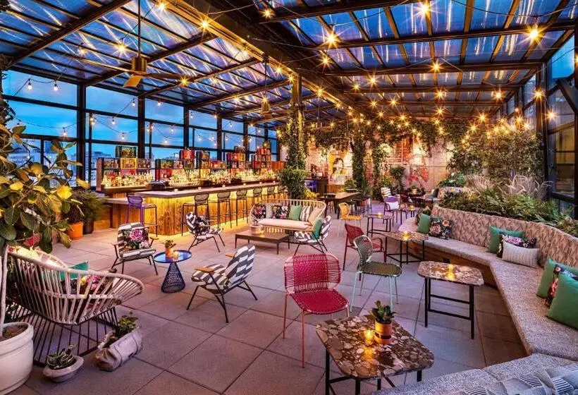 Fotos del hotel Moxy Nyc East Village:  25