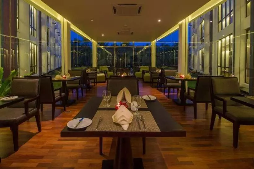 Fotos del hotel Vivanta Colombo, Airport Garden:  3