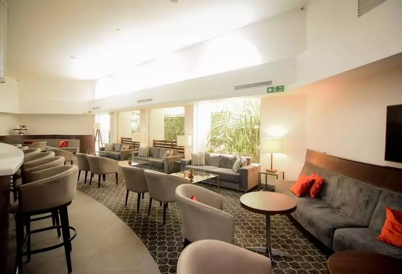 Fotos del hotel Vivanta Colombo, Airport Garden:  2