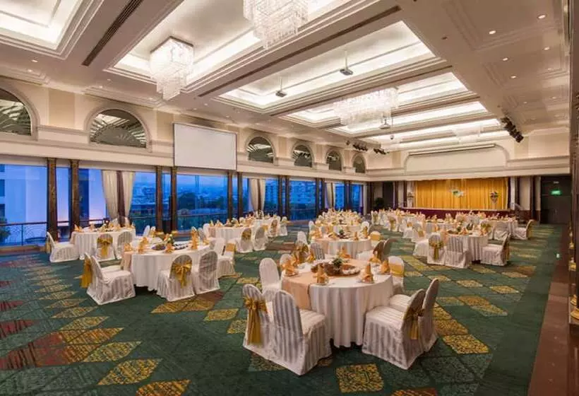 Fotos del hotel Ramada By Wyndham Bangkok Chaophya Park:  8