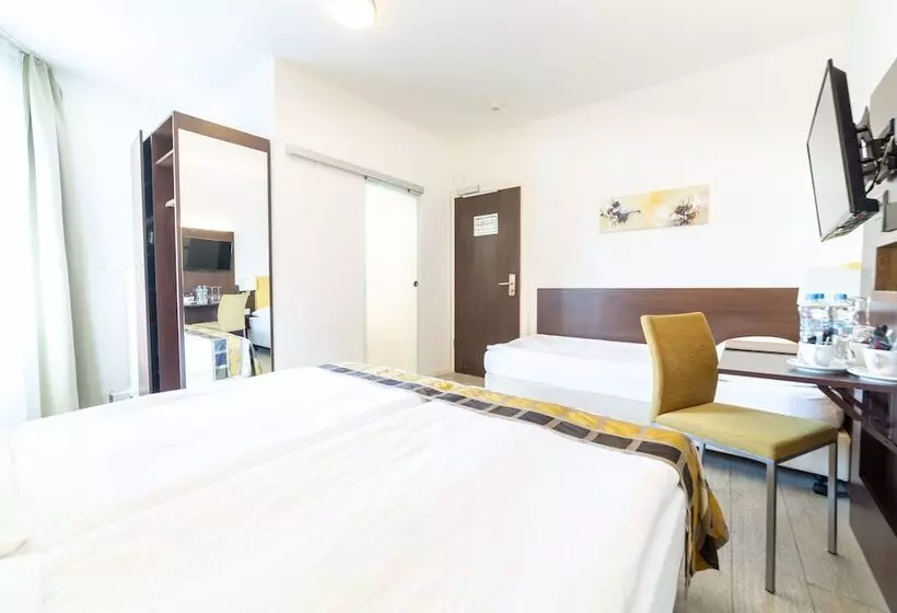 Fotos del hotel Rheinfelderhof:  13