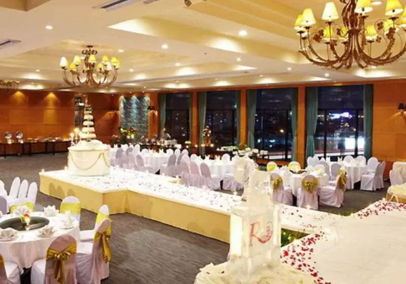 Fotos del hotel The Royal City:  3