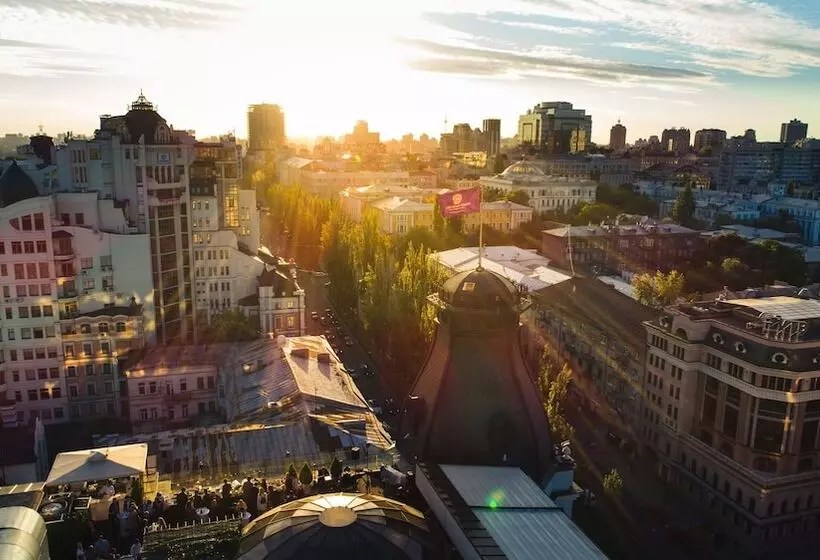 Fotos del hotel Premier Palace:  6