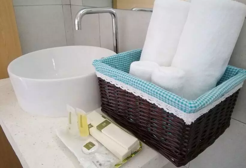 Fotos del hotel Sandy Clay Bungalows:  6