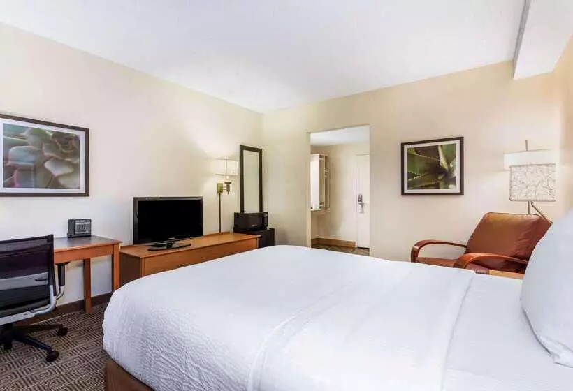 Fotos del hotel La Quinta By Wyndham Orlando South:  20