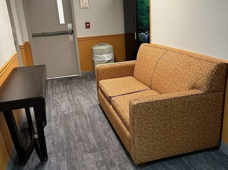 Fotos del hotel La Quinta By Wyndham Orlando South:  7