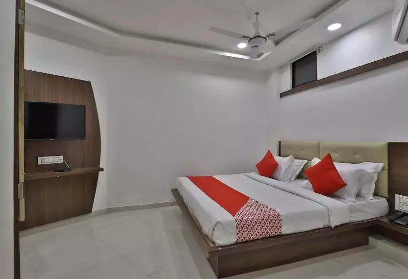 Fotos del hotel Oyo 35508 Dev Palace:  18