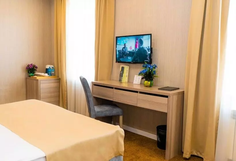 Fotos del hotel Midway:  23