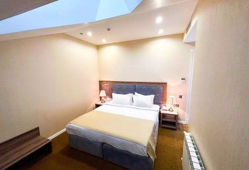 Fotos del hotel Midway:  11