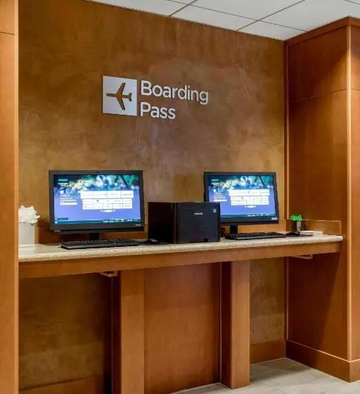 Fotos del hotel Courtyard By Marriott Boston Logan Airport:  21