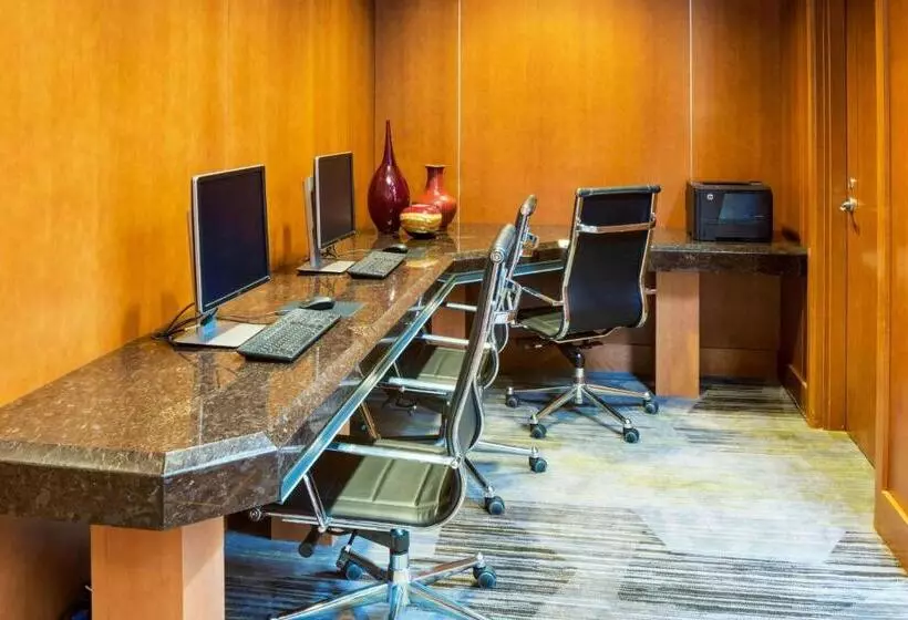 Fotos del hotel Courtyard By Marriott Boston Logan Airport:  6