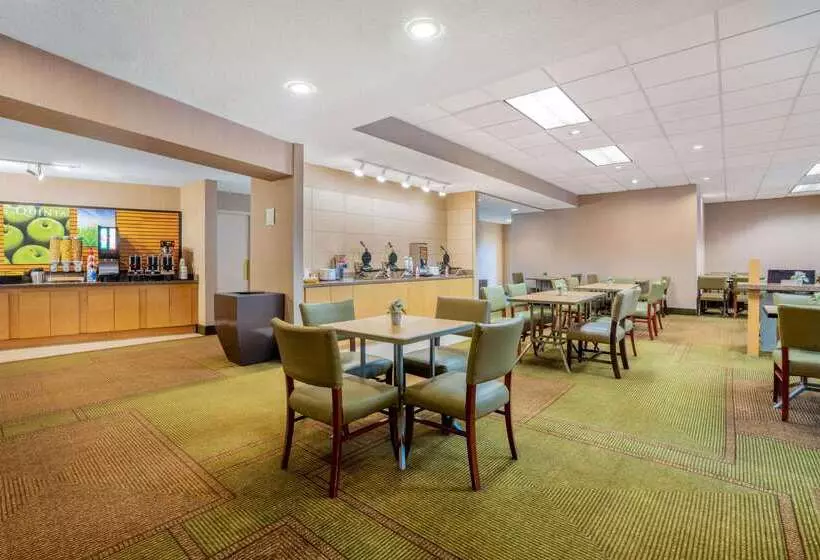 Fotos del hotel La Quinta By Wyndham Seattle Sea-tac Airport:  6