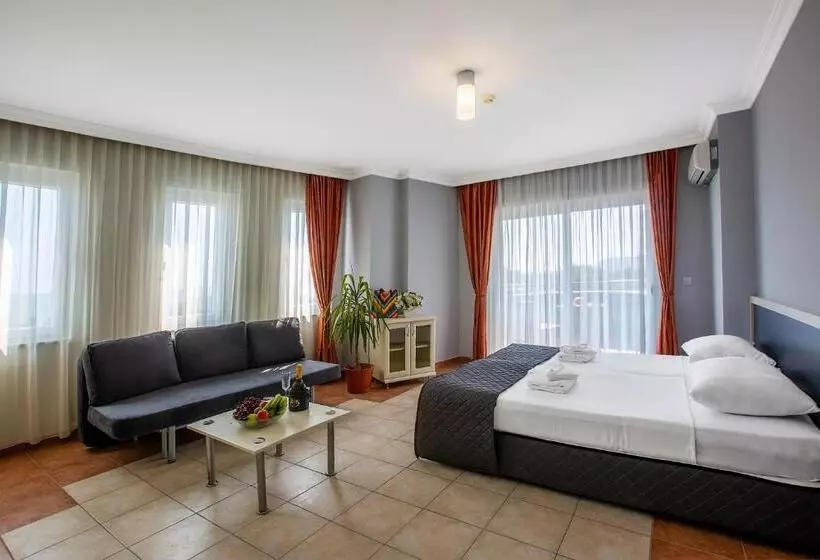 Fotos del hotel Royalisa:  3