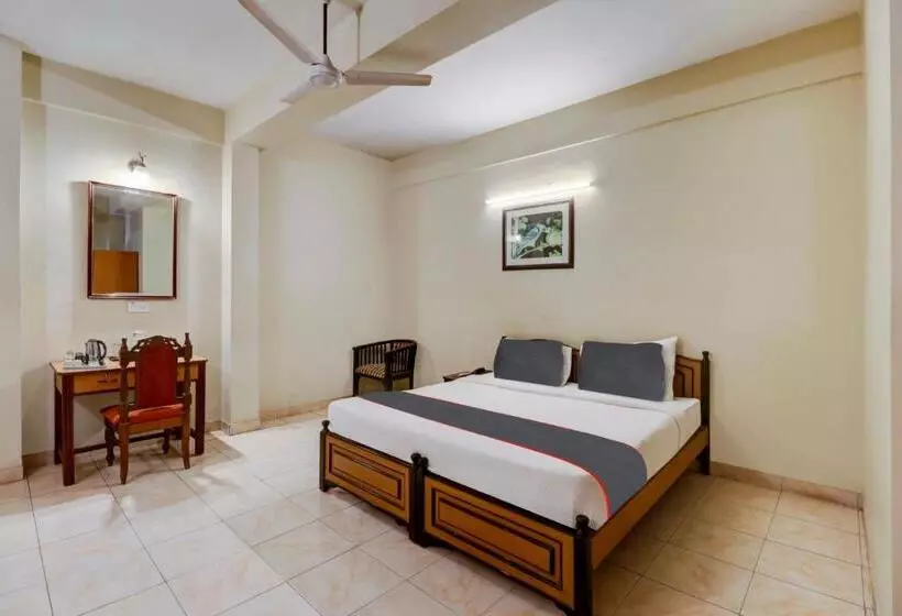 Fotos del hotel Collection O 12684 Compact Green View:  13