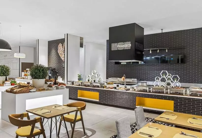Fotos del hotel Ibis Styles Dubai Airport:  47