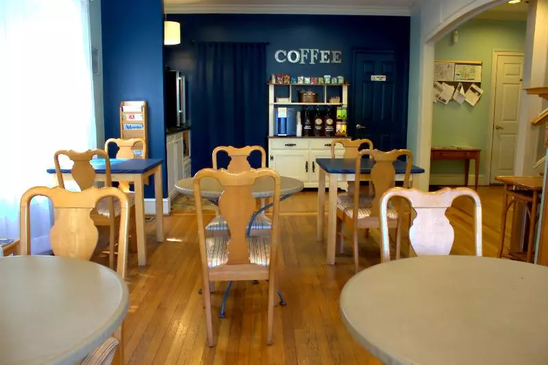 Fotos del hotel The University Inn At Emory:  3