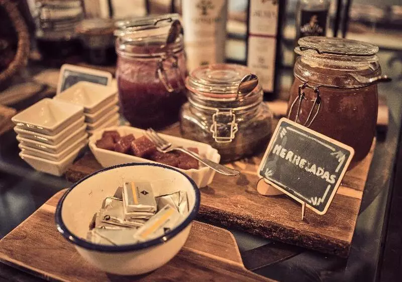 Fotos del hotel Hospes Las Casas Del Rey De Baeza:  3