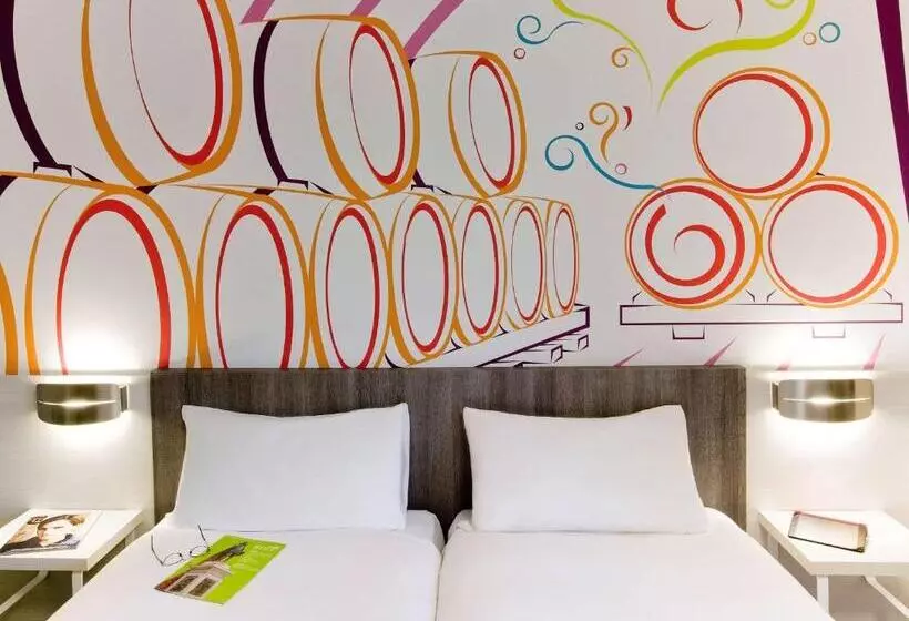 Fotos del hotel Ibis Styles Madrid Prado:  24