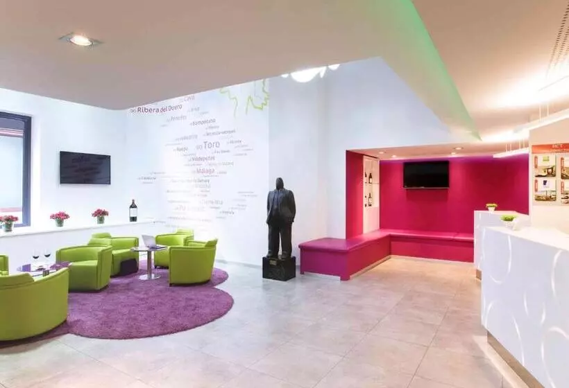 Fotos del hotel Ibis Styles Madrid Prado:  2