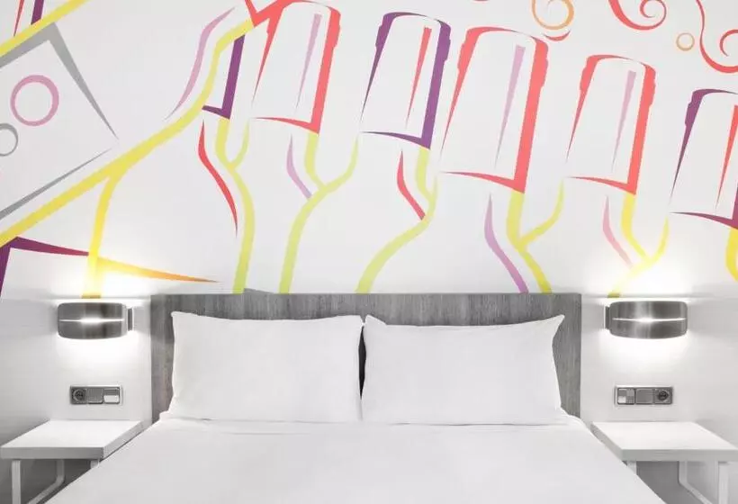 Fotos del hotel Ibis Styles Madrid Prado:  13