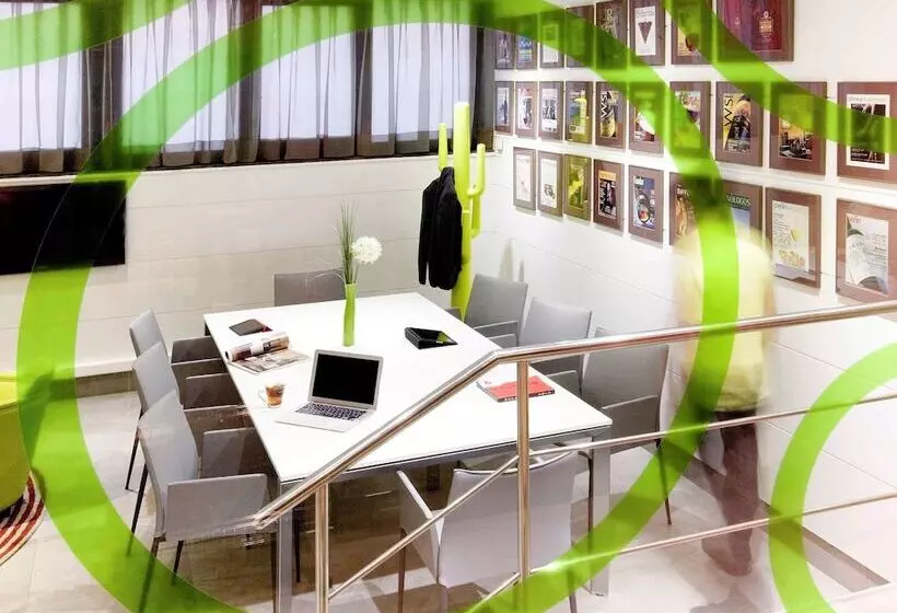Fotos del hotel Ibis Styles Madrid Prado:  75