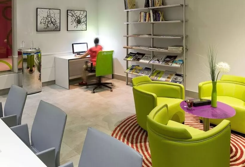 Fotos del hotel Ibis Styles Madrid Prado:  76