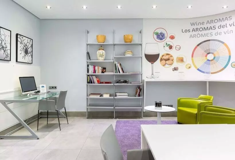 Fotos del hotel Ibis Styles Madrid Prado:  79
