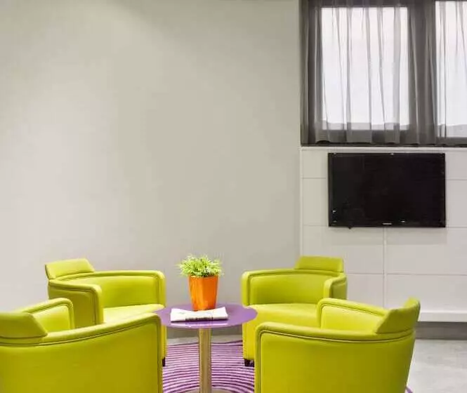 Fotos del hotel Ibis Styles Madrid Prado:  82